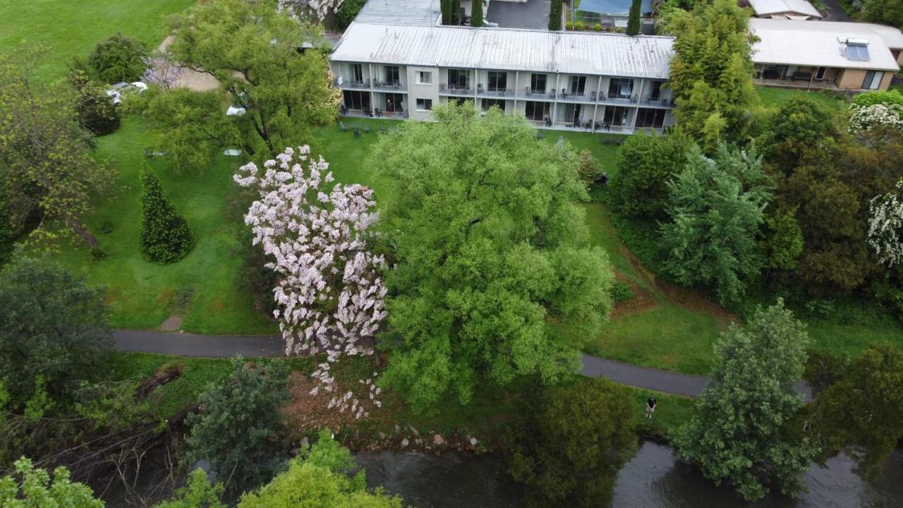 Riverbank Park Motel Bright Esterno foto